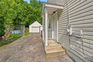 1146 Packard Dr, Akron, OH 44320 - Photo 5