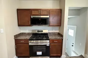 13623 Thornhurst Ave, Garfield Heights, OH 44105 - Photo 9