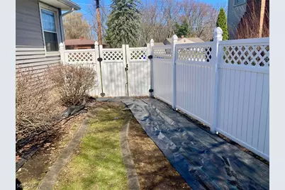 2305 S Schenley Avenue, Youngstown, OH 44511 - Photo 11