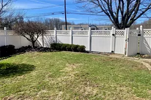 2305 S Schenley Ave, Youngstown, OH 44511 - Photo 13