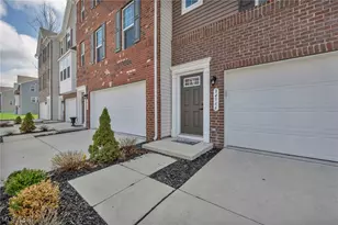 34566 Ethan Way, Willoughby, OH 44094 - Photo 5