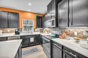 34566 Ethan Way, Willoughby, OH 44094 - Photo 17