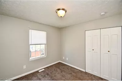 1240 W Waterloo Road, Akron, OH 44314 - Photo 13