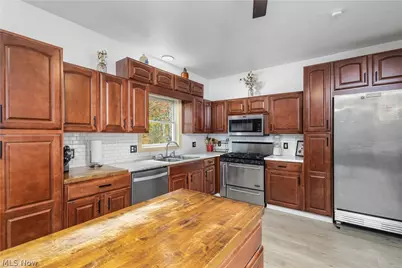 8737 Glenwood Road, Cumberland, OH 43732 - Photo 7