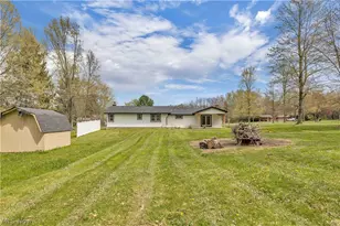 8195 N Palmyra Rd, Canfield, OH 44406 - Photo 29