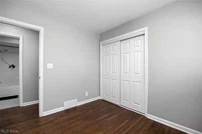 105 N Woodhill Drive, Amherst, OH 44001 - Photo 17