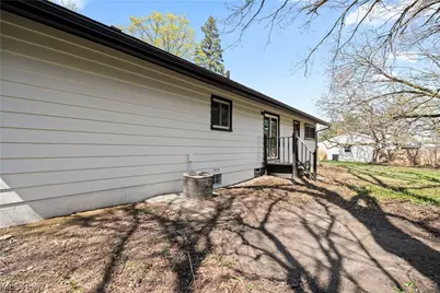 105 N Woodhill Drive, Amherst, OH 44001 - Photo 29