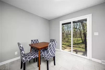 105 N Woodhill Drive, Amherst, OH 44001 - Photo 9