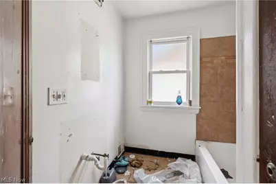 18310 La Salle Avenue, Loveland, OH 44119 - Photo 19