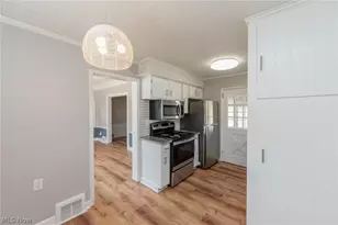 19251 Abby Ave, Euclid, OH 44119 - Photo 13