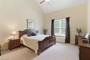 15220 Chestnut Oak Ln, Strongsville, OH 44149 - Photo 17