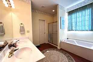 15220 Chestnut Oak Ln, Strongsville, OH 44149 - Photo 13