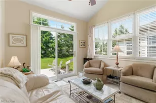15220 Chestnut Oak Ln, Strongsville, OH 44149 - Photo 11