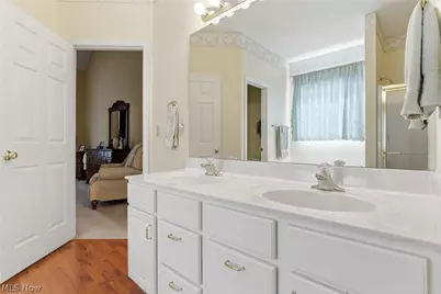 15220 Chestnut Oak Lane, Strongsville, OH 44149 - Photo 19