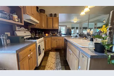 417 2nd Street NE, New Philadelphia, OH 44663 - Photo 5