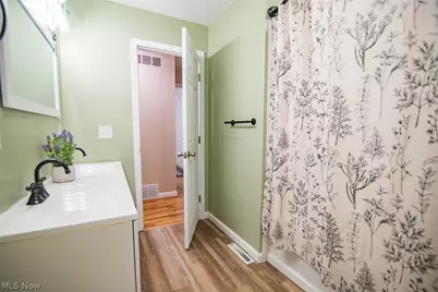 19 Osborne Street, Washington, WV 26181 - Photo 29