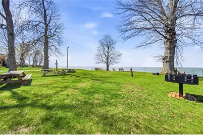 131 E 194th Street, Euclid, OH 44119 - Photo 43