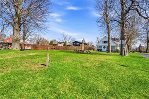 131 E 194th St, Euclid, OH 44119 - Photo 41