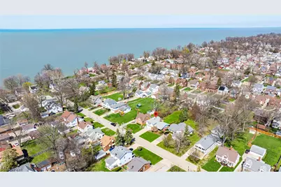 131 E 194th Street, Euclid, OH 44119 - Photo 5
