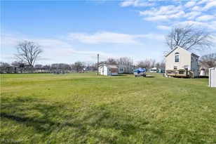 515 W 2nd St, Port Clinton, OH 43452 - Photo 23