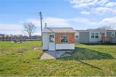 515 W 2nd Street, Port Clinton, OH 43452 - Photo 25