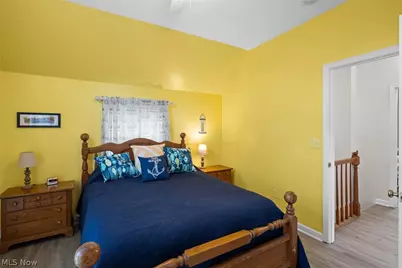 515 W 2nd Street, Port Clinton, OH 43452 - Photo 17