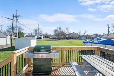 515 W 2nd Street, Port Clinton, OH 43452 - Photo 27