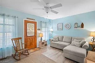 515 W 2nd St, Port Clinton, OH 43452 - Photo 9