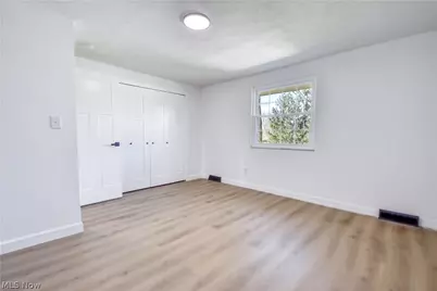 447 Saint Lawrence Boulevard, Eastlake, OH 44095 - Photo 39