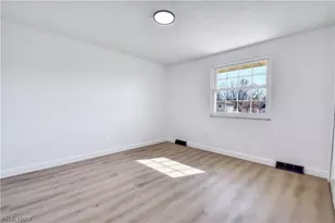 447 St Lawrence Blvd, Eastlake, OH 44095 - Photo 33