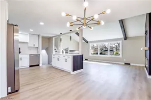 447 St Lawrence Blvd, Eastlake, OH 44095 - Photo 9