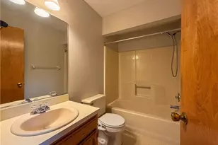 92 Sturbridge Dr, Medina, OH 44256 - Photo 15