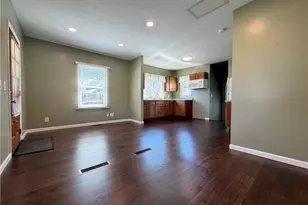 438 Nugent St, Newcomerstown, OH 43832 - Photo 9