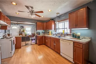 2605 Demington Ave NW, Canton, OH 44708 - Photo 13