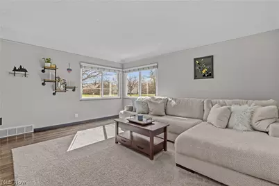 6788 Orchard Boulevard, Parma Heights, OH 44130 - Photo 9