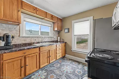 2007 Cleveland Avenue SW, Canton, OH 44707 - Photo 17