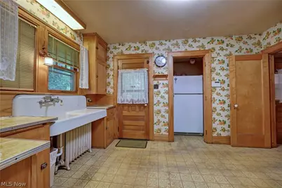 226 Storer Avenue, Akron, OH 44302 - Photo 21