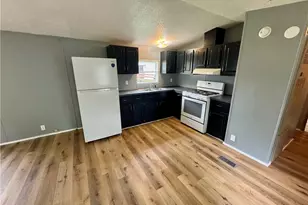 6800 Lake Rd W, Geneva, OH 44041 - Photo 5