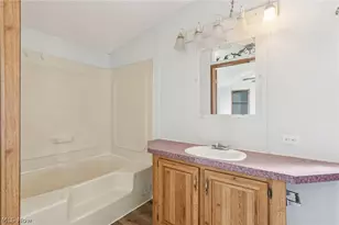 6800 Lake Rd W, Geneva, OH 44041 - Photo 9