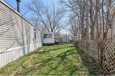 6800 Lake Road W #21, Geneva, OH 44041 - Photo 19