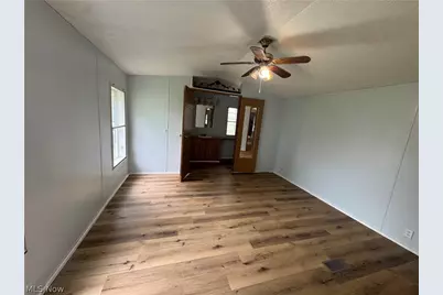 6800 Lake Road W #21, Geneva, OH 44041 - Photo 11