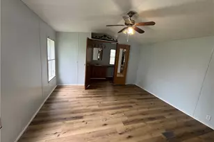 6800 Lake Rd W, Geneva, OH 44041 - Photo 11
