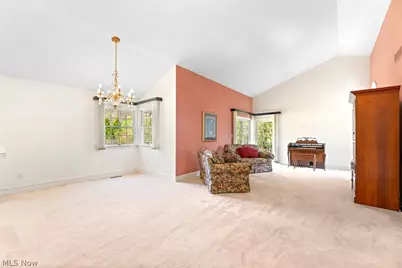 447 Armante Court, Akron, OH 44313 - Photo 3