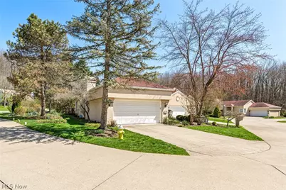 447 Armante Court, Akron, OH 44313 - Photo 33