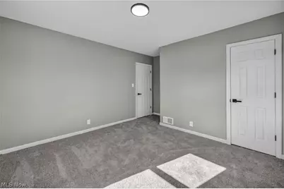 800 Independence Avenue, Akron, OH 44310 - Photo 13