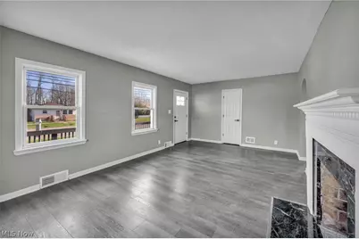 800 Independence Avenue, Akron, OH 44310 - Photo 3