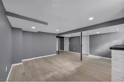 800 Independence Avenue, Akron, OH 44310 - Photo 25