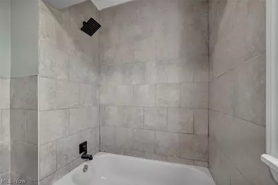 800 Independence Avenue, Akron, OH 44310 - Photo 19