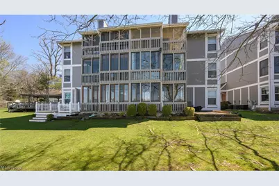 243 Portage Lakes Drive #E, Akron, OH 44319 - Photo 9