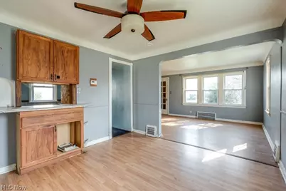 860 E 232nd Street, Euclid, OH 44123 - Photo 7